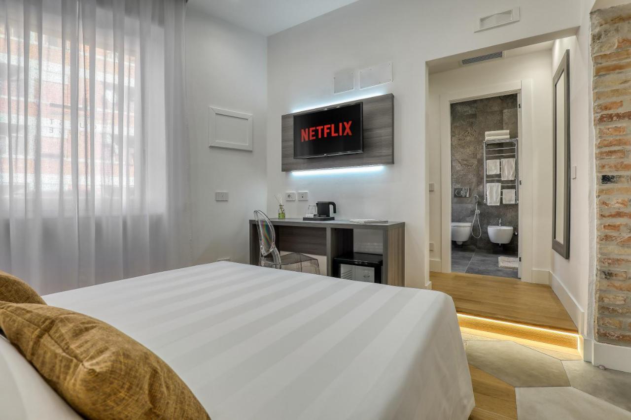 Gallery Suite Civitavecchia Exterior foto